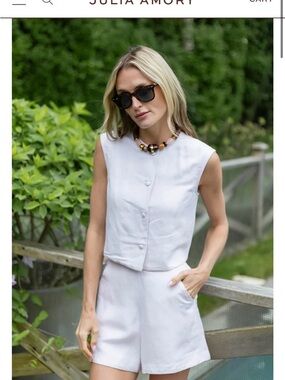 Julia Amory Sleeveless White Button-Front  Blair Linen Top